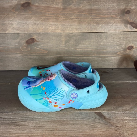 CROCS Shoes Crocs Disney Frozen Ii Kids Youth Size 2c Clogs Blue Lined Slip On Comfort Shoe